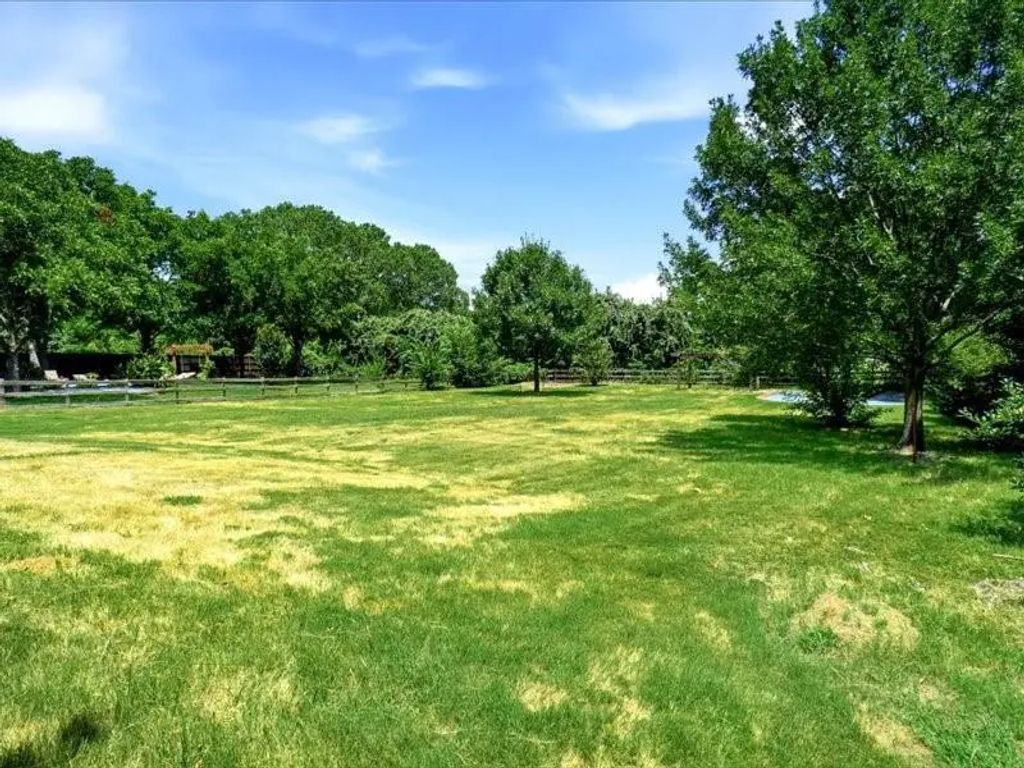 6005 Hunter Lane, Colleyville