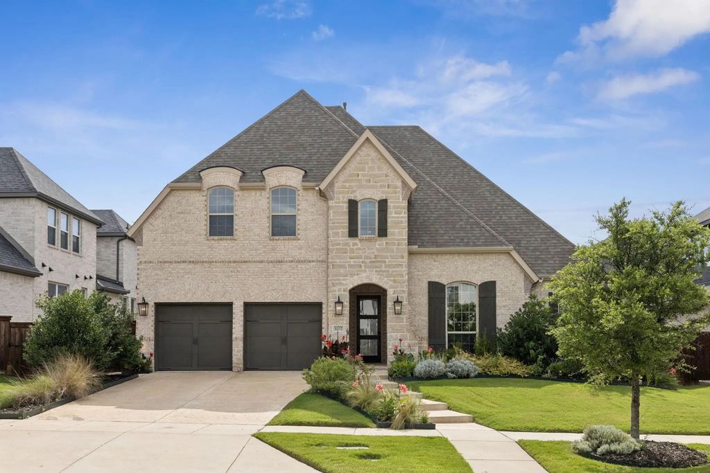 8432 Twistpine Road, Frisco