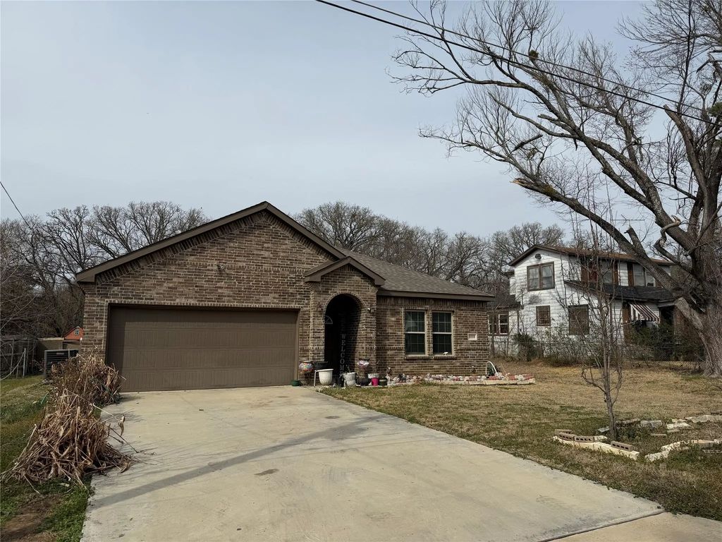 1010 Armstrong Road, Seagoville