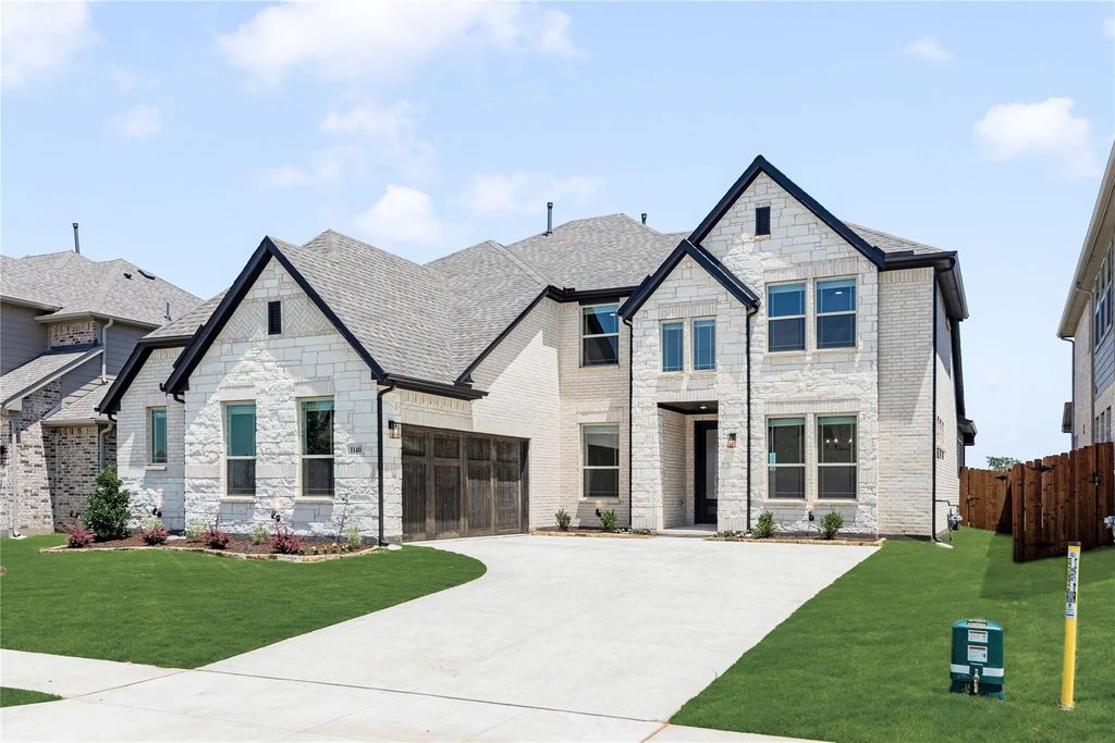 1140 Hitching Post Way, Oak Point