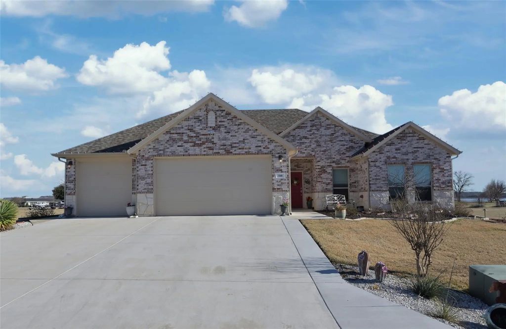 540 Islet Drive, Runaway Bay