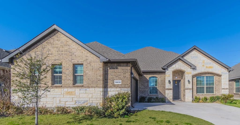 10638 Cherry Tree Way, Grand Prairie