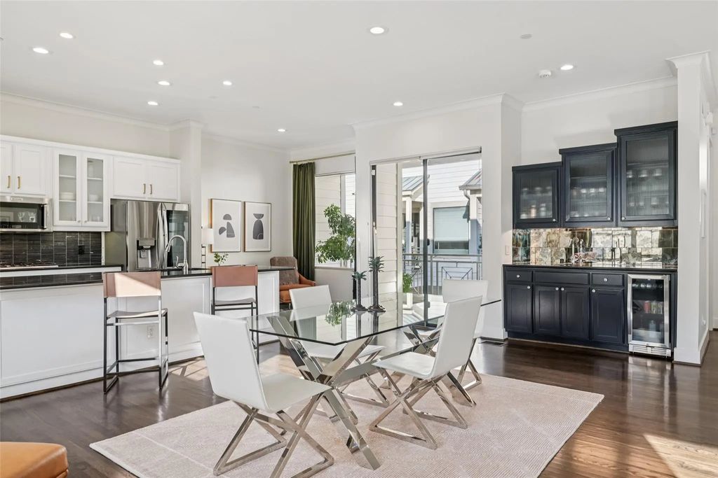 3926 Holland Avenue 102, Dallas