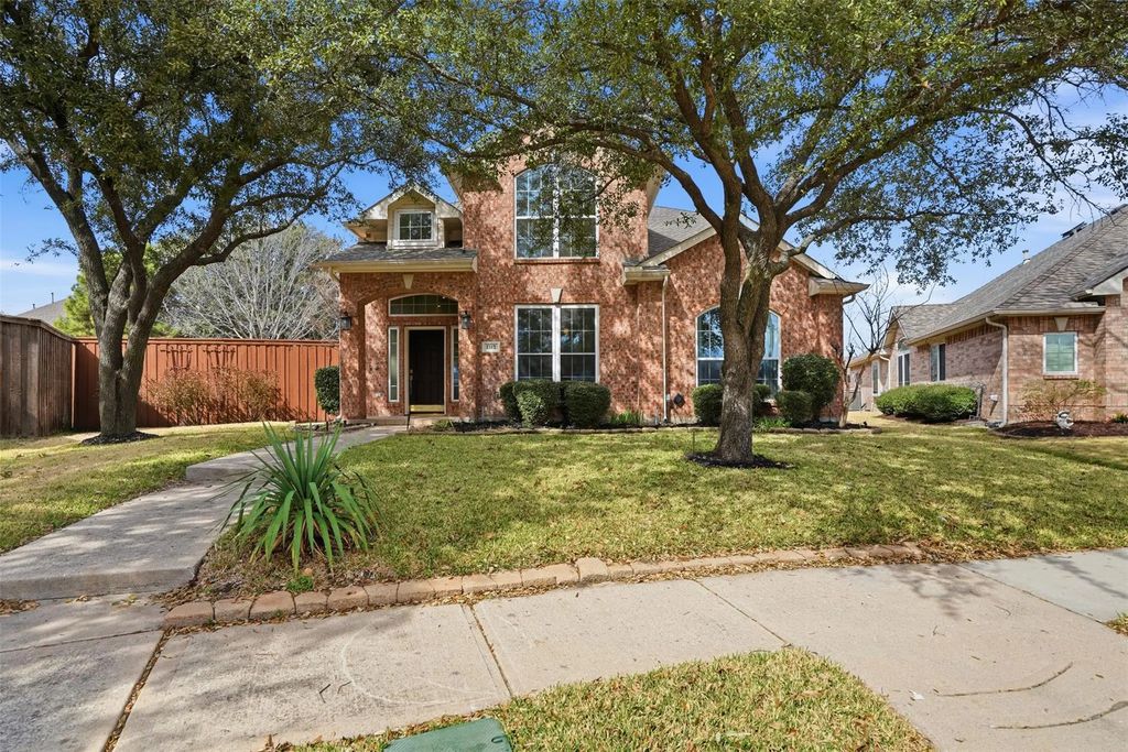 1312 Royal Oaks Drive, Frisco