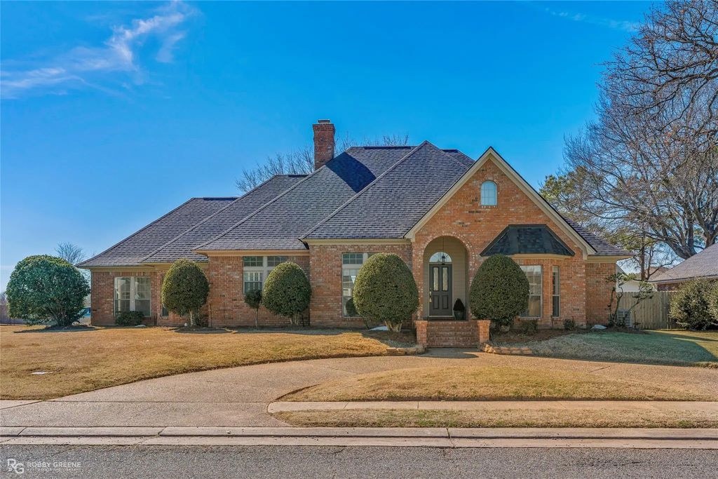 153 Southwood Drive, Bossier City