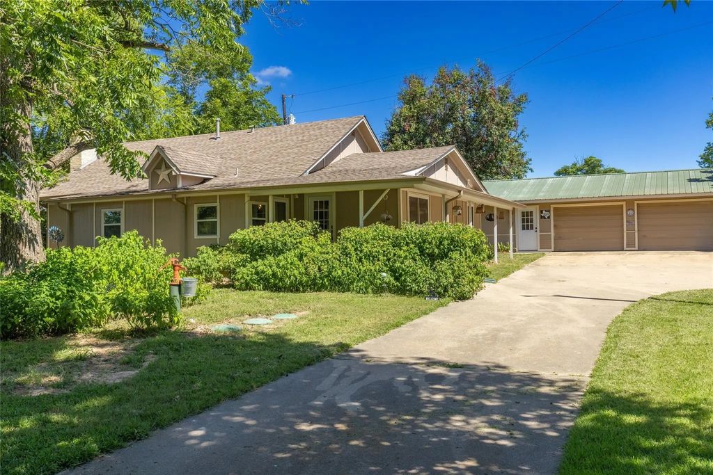 2685 N State Highway 37, Quitman