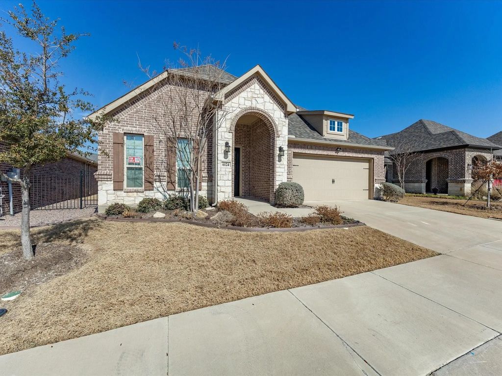 6124 Carmona, Fort Worth