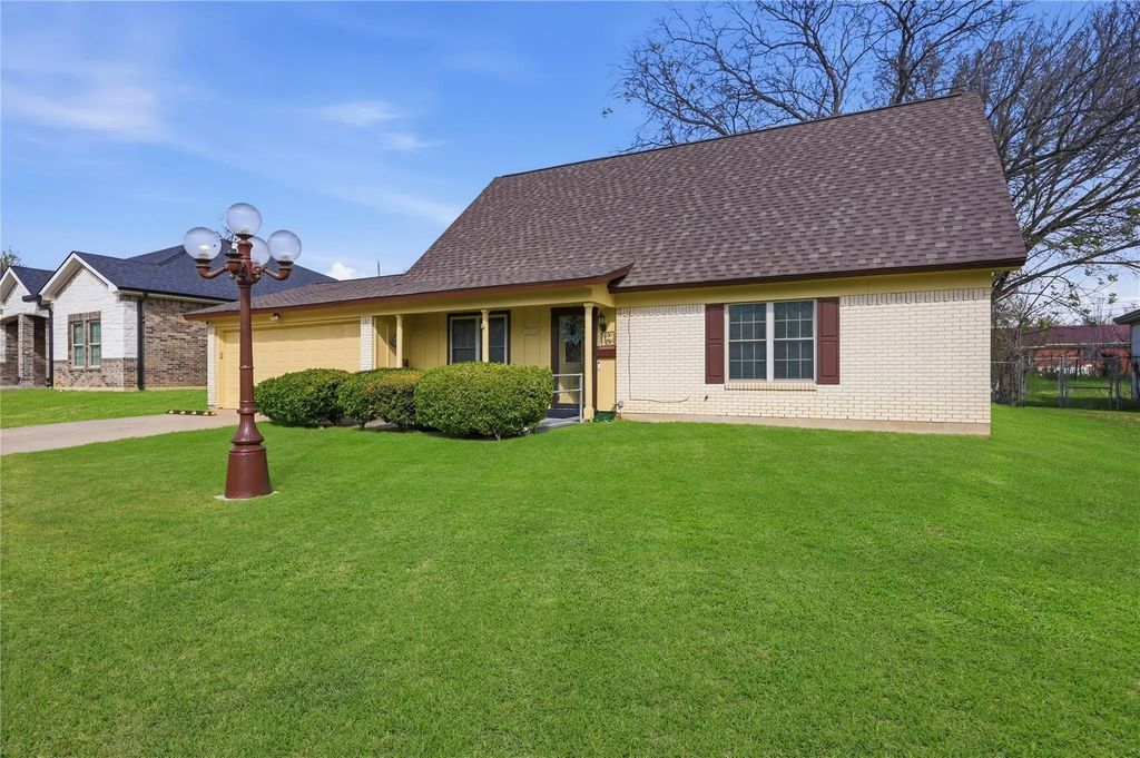 6805 Wagonet Road, Forest Hill