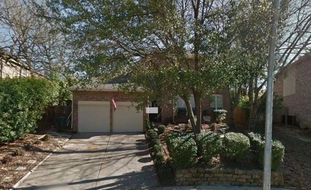 3504 Creekside Court, Bedford