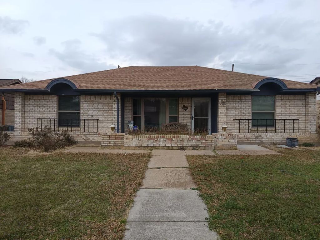 3717 Flamingo Lane, Irving