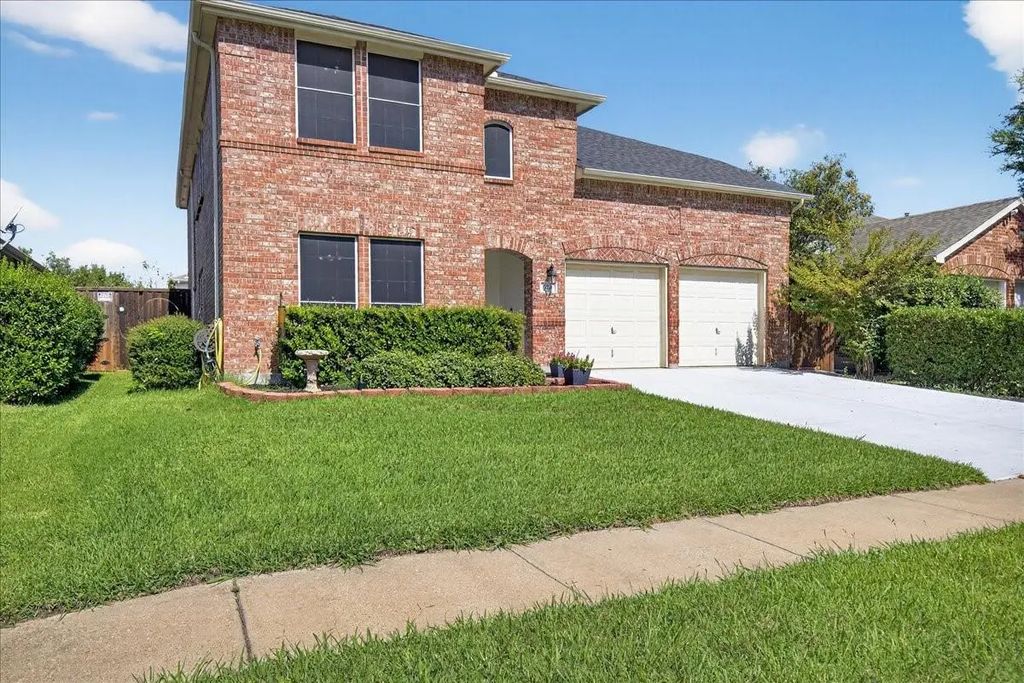 526 Colt Drive, Forney