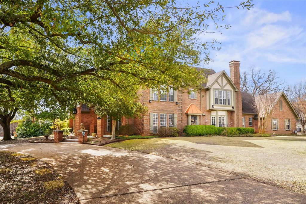 6801 Raintree Place, Flower Mound