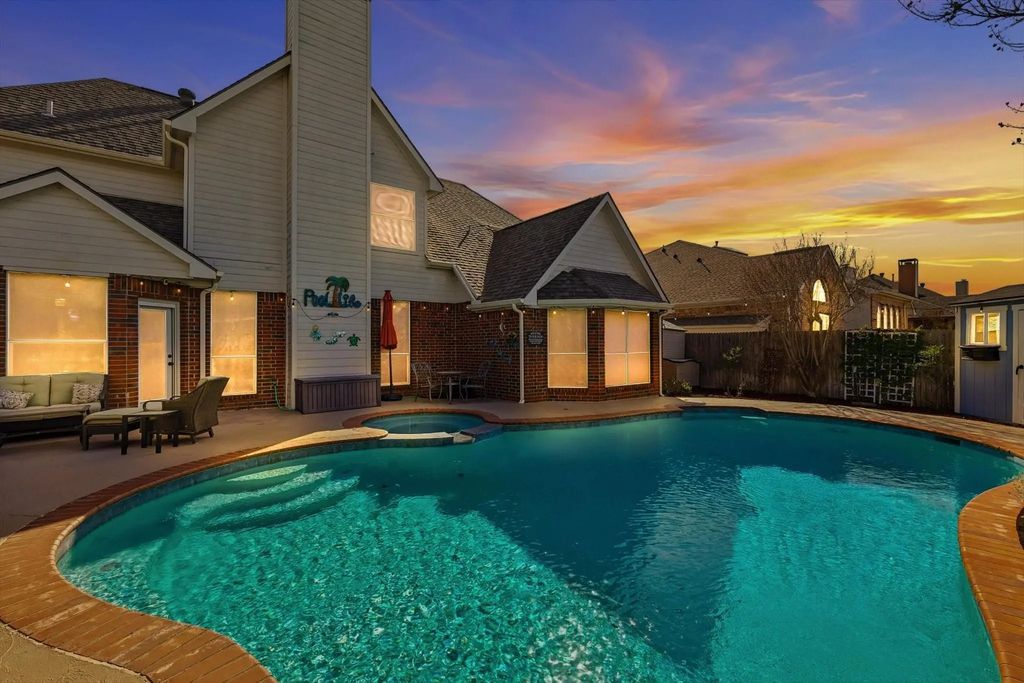 633 Cherry Tree Drive, Keller