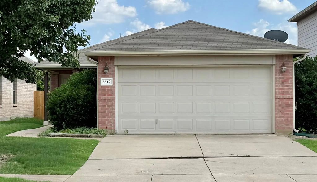 5912 Ridge Lake Drive, Fort Worth