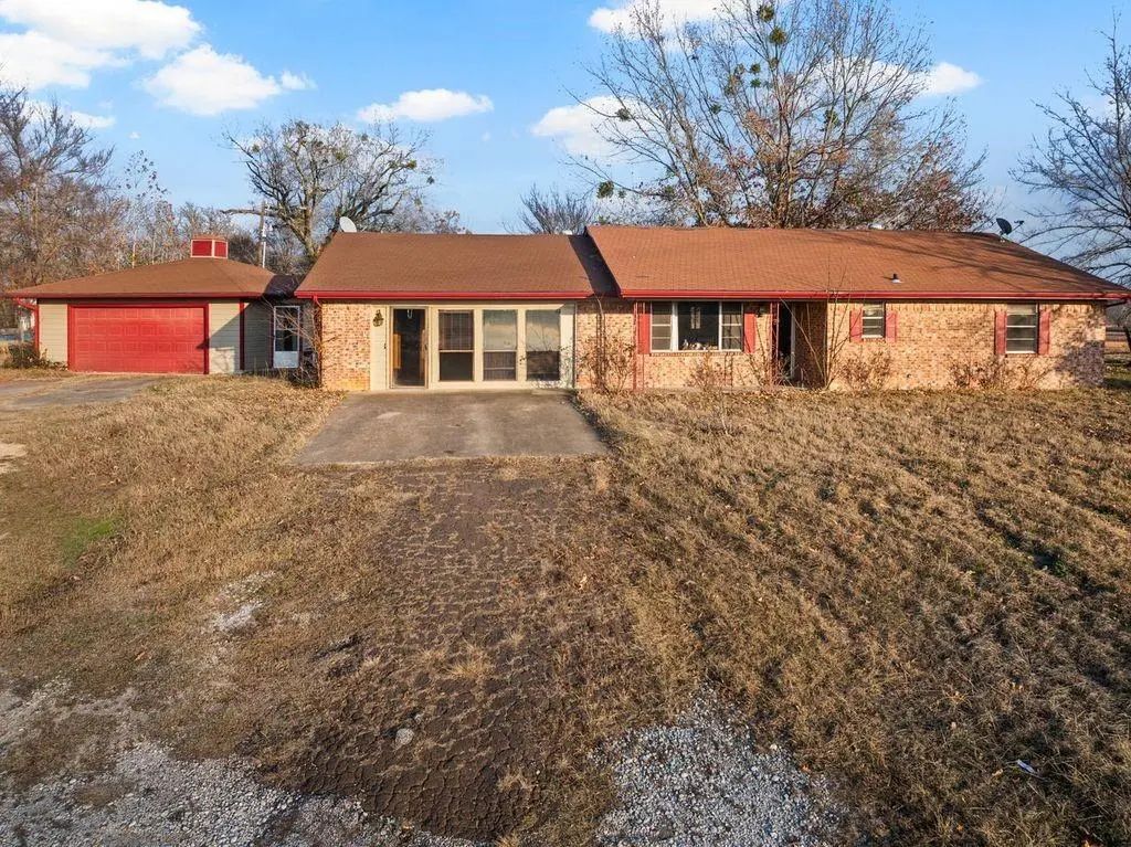 6406 N Tx Hwy 37, Talco