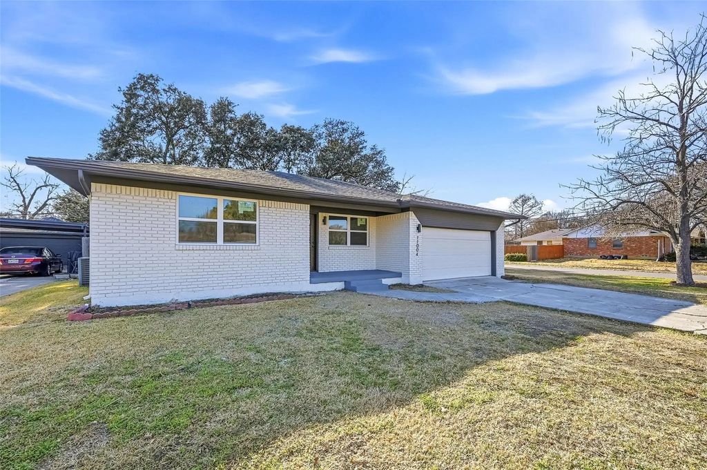 11004 Delford Circle, Dallas