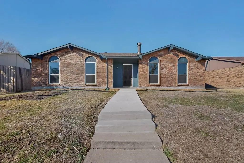 8505 Woodside Road, Rowlett