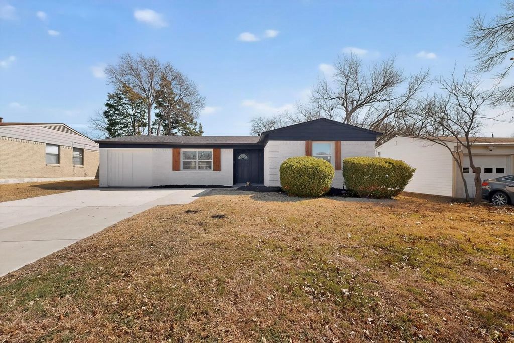 3100 Caribbean Drive, Mesquite