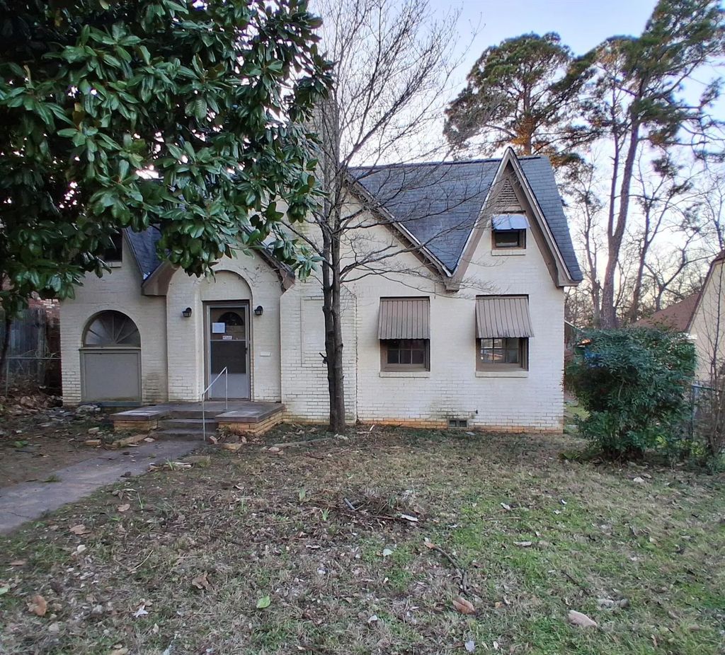 805 S Glenwood Boulevard, Tyler