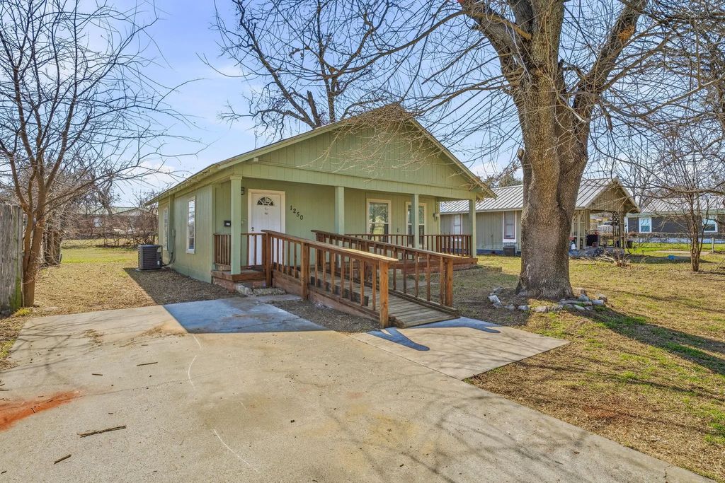 1250 W Groesbeck Street, Stephenville