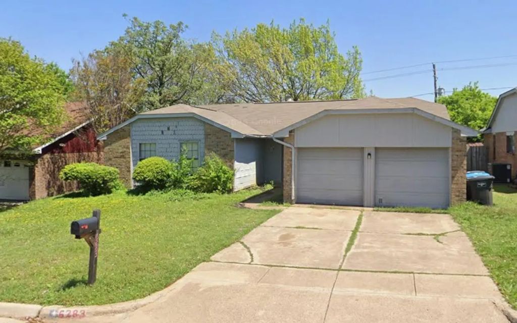 6283 Woodstream Trail, Fort Worth