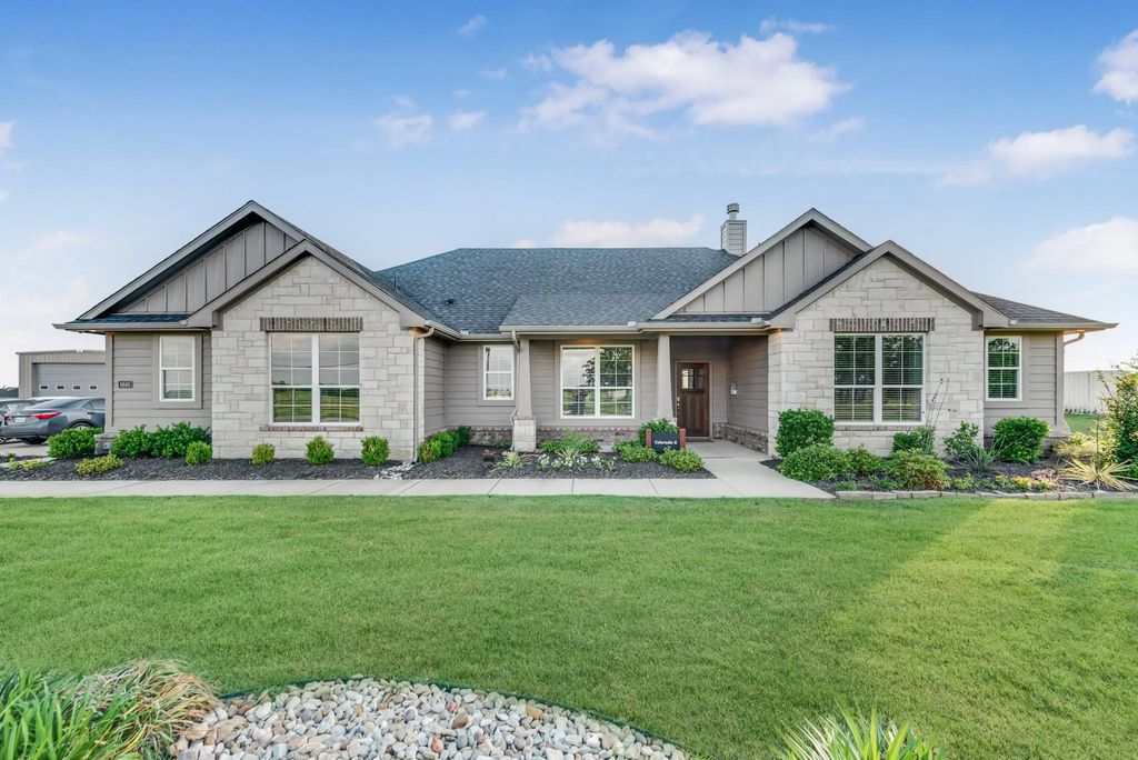 8888 Abner Road, Oak Ridge
