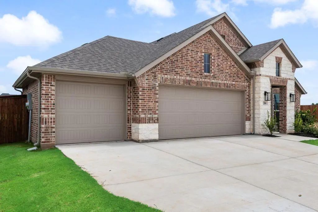 288 Coronado Court, Granbury