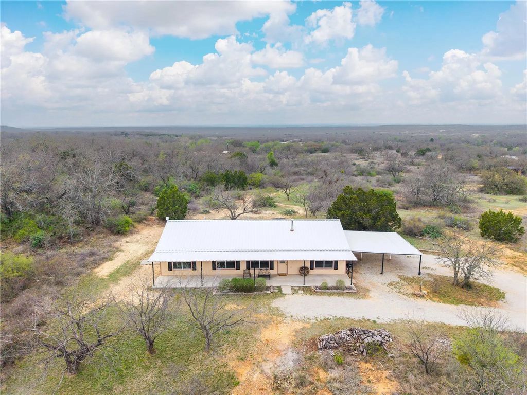 8851 Cr 133, Brownwood