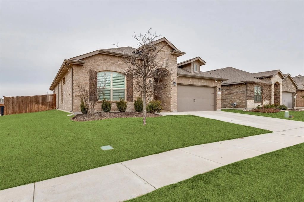 2044 Sun Star Drive, Haslet