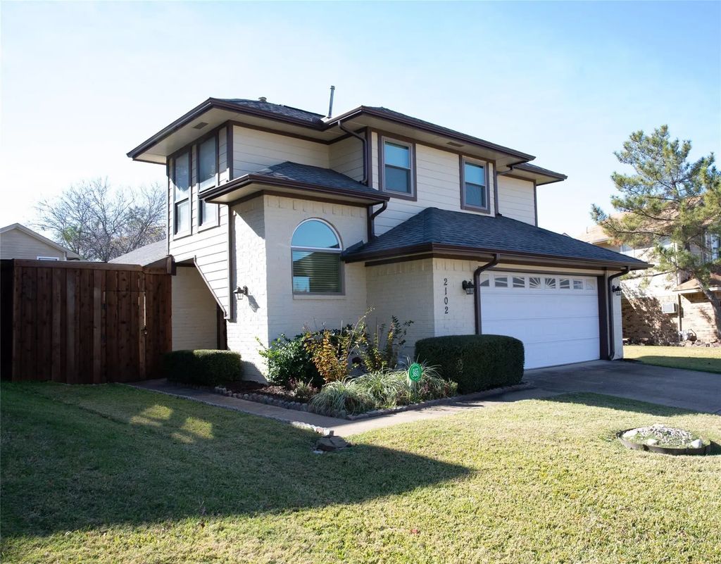 2102 Cologne Drive, Carrollton