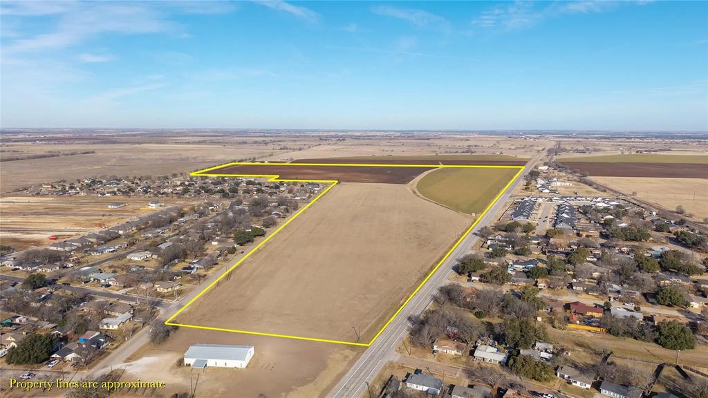 Tbd N Lone Star Parkway, McGregor
