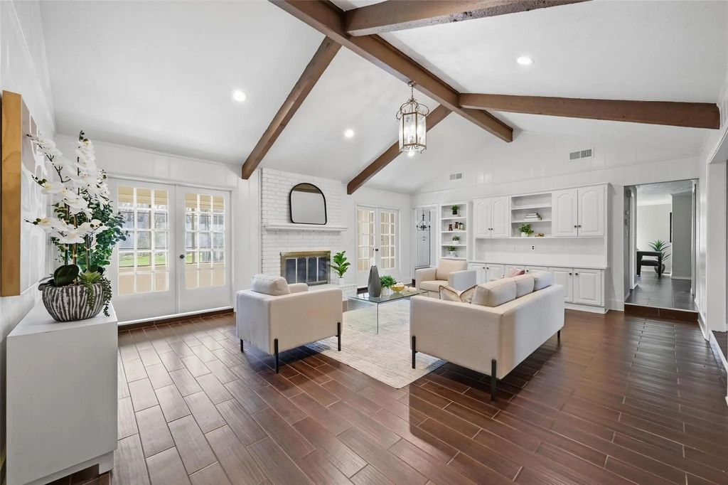 2712 Hartlee Court, Denton