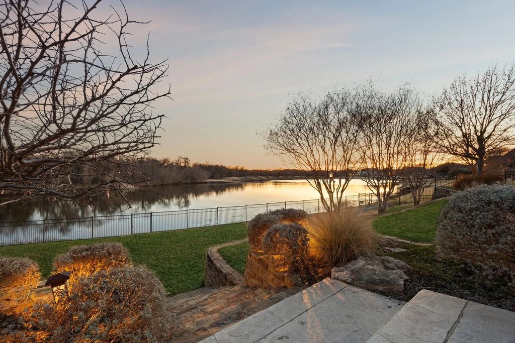 1422 Eagle Bend, Southlake