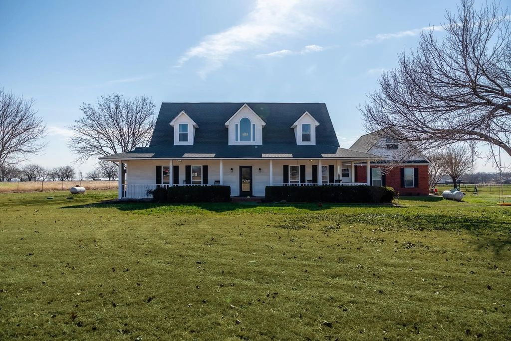 11845 Fm 2449, Ponder