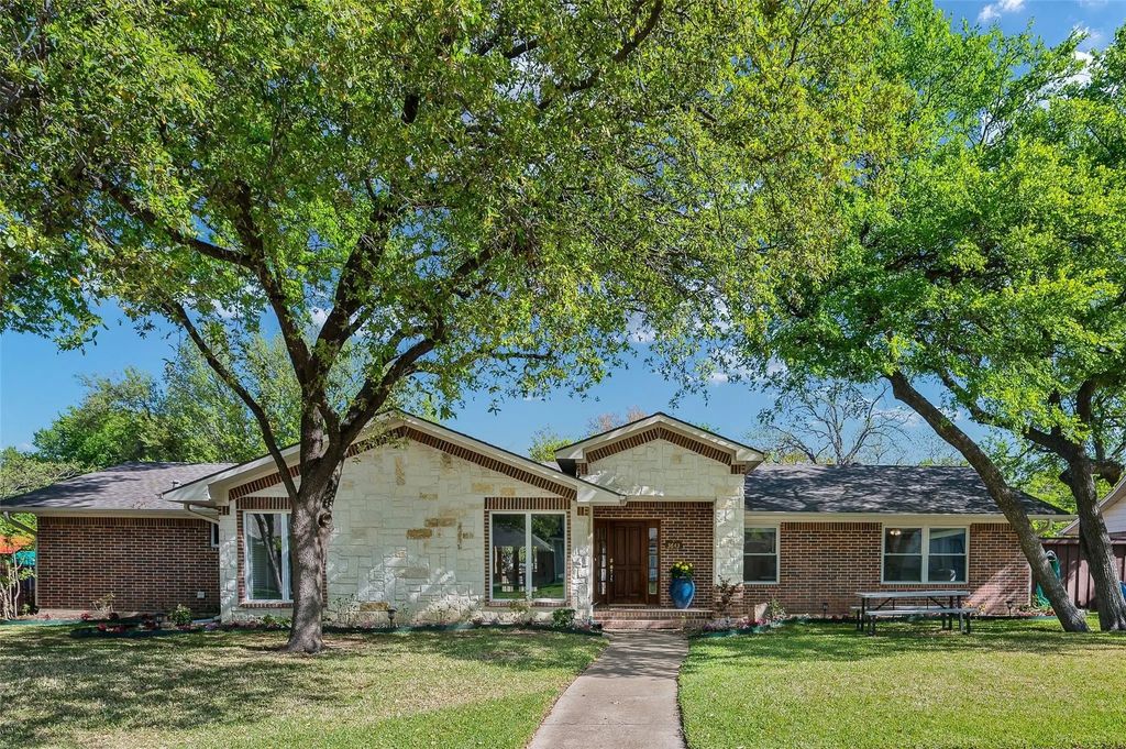 3643 Midpines Drive, Dallas