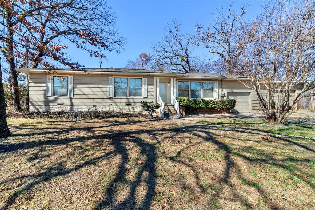 1025 S Maurice Avenue, Denison