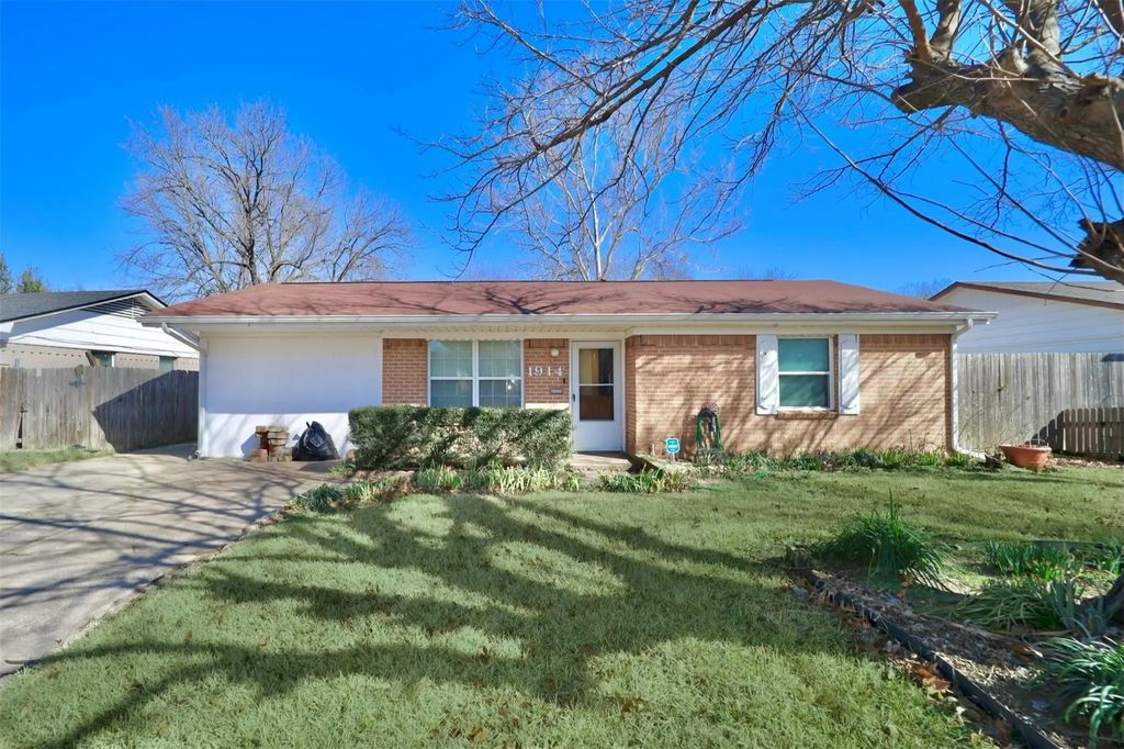 1914 Del Oak Drive, Mesquite