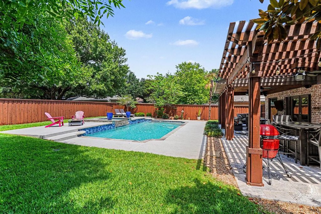 3538 Mercury Drive, Grapevine