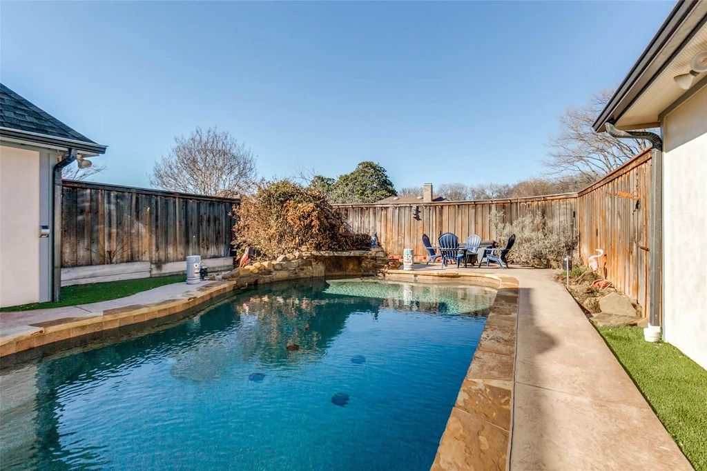 2005 Colonial Court, Richardson