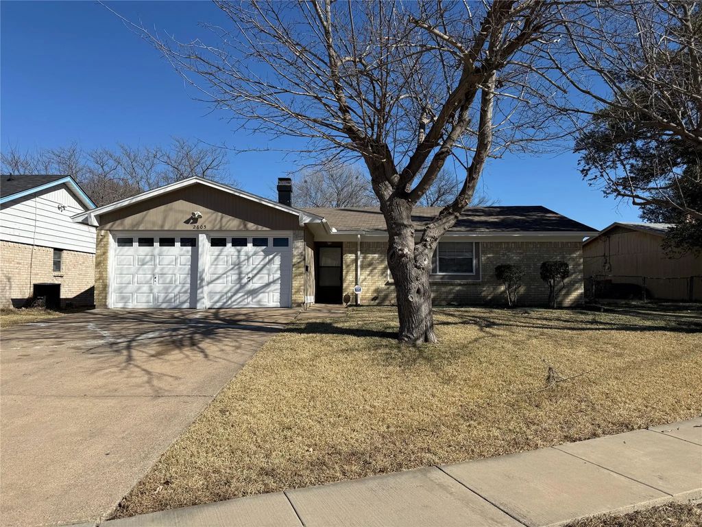 2805 W Ferndale Lane, Grand Prairie