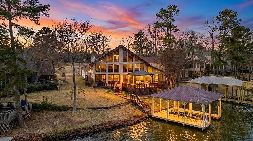 1419 Tanglewood E, Hideaway