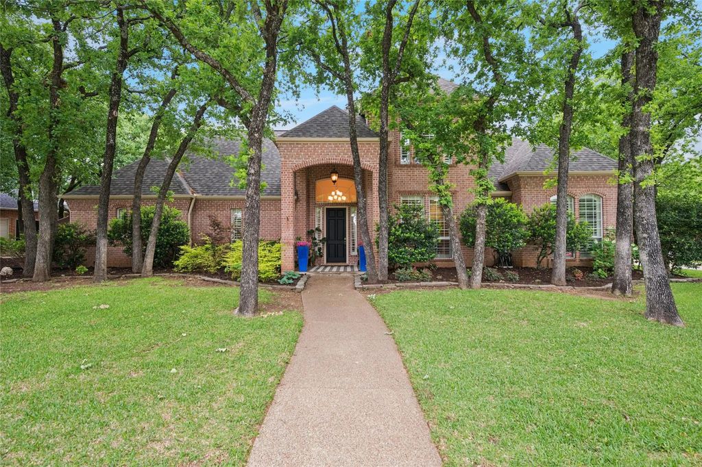 1100 Oakmont Court, Keller