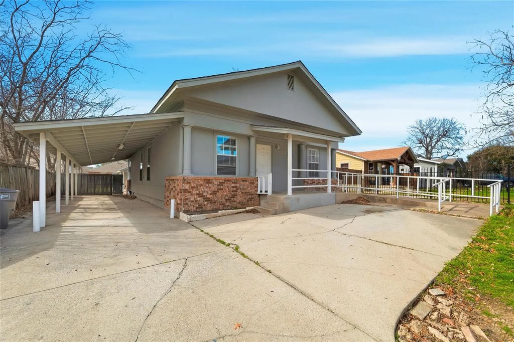 3636 Saint Louis Avenue, Fort Worth