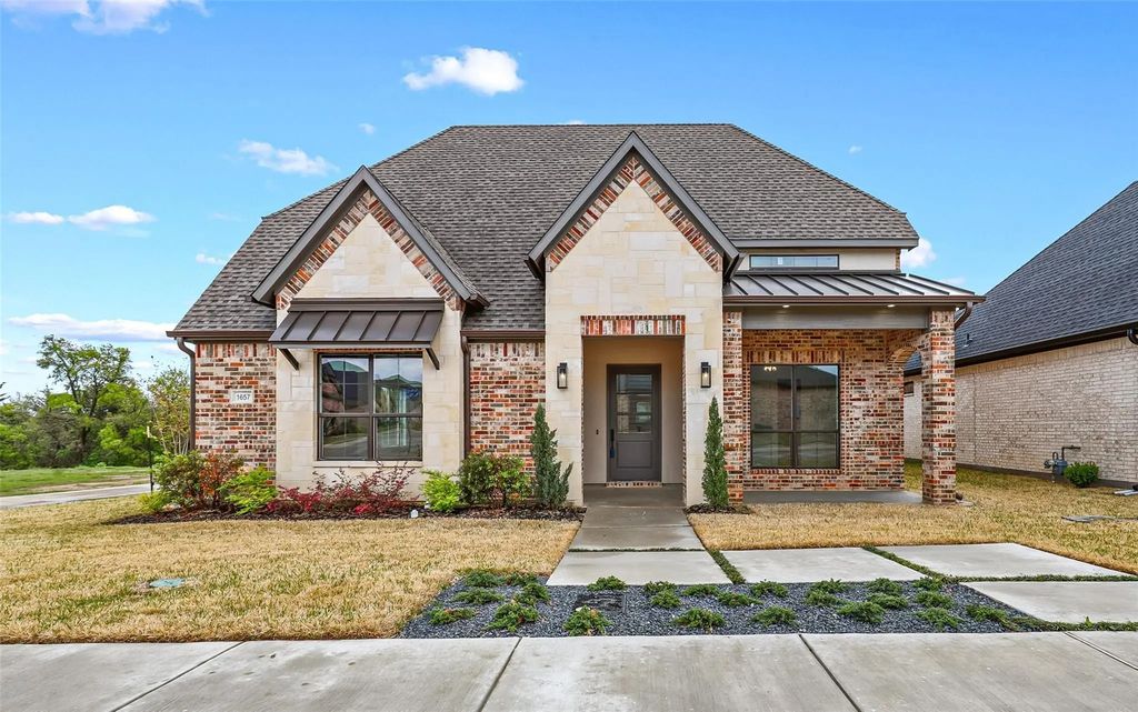 1657 Ethan Circle, Midlothian