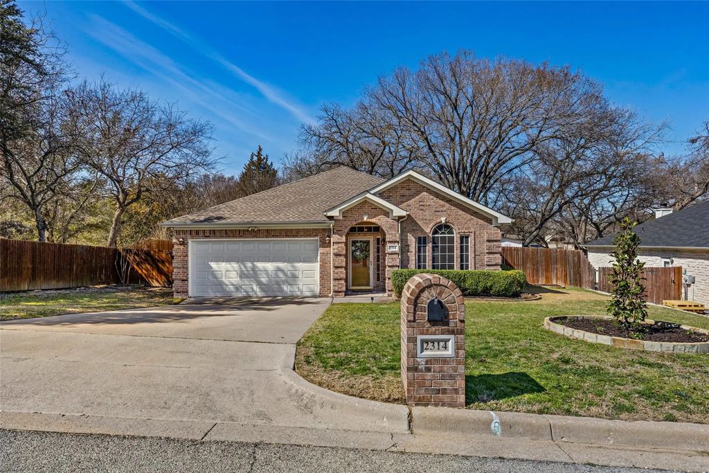 2314 Summer Brook Drive, Weatherford