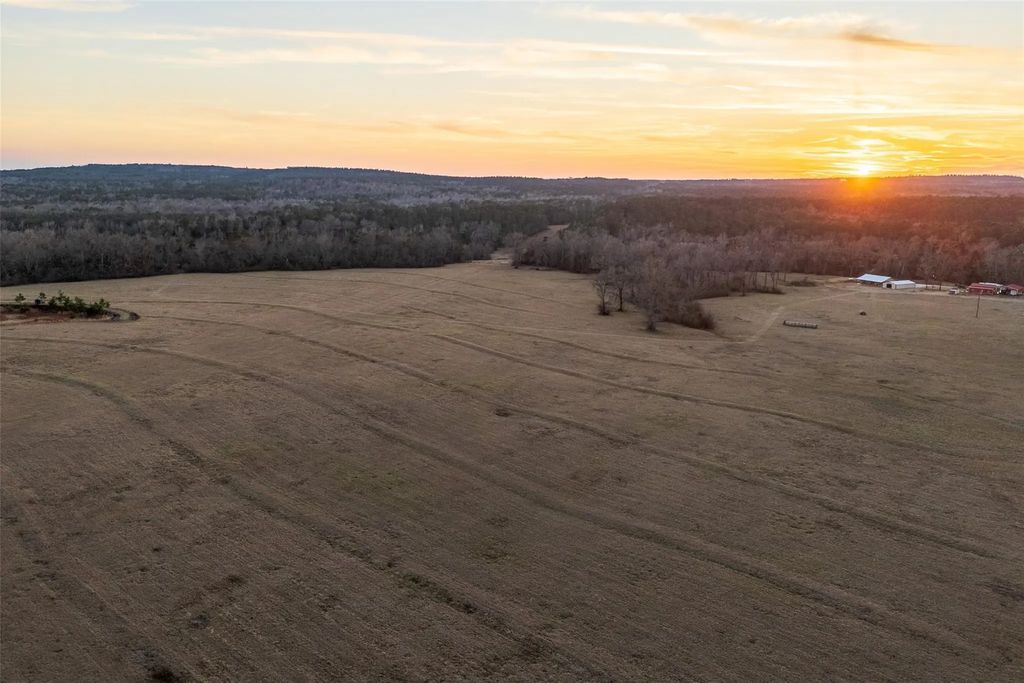 13579 County Road 4198 S, Laneville