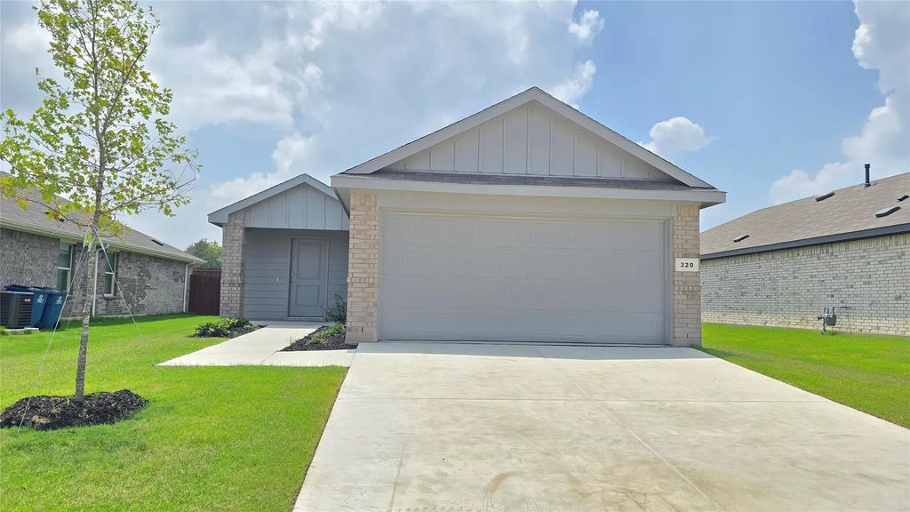 320 Trail Court, Keene