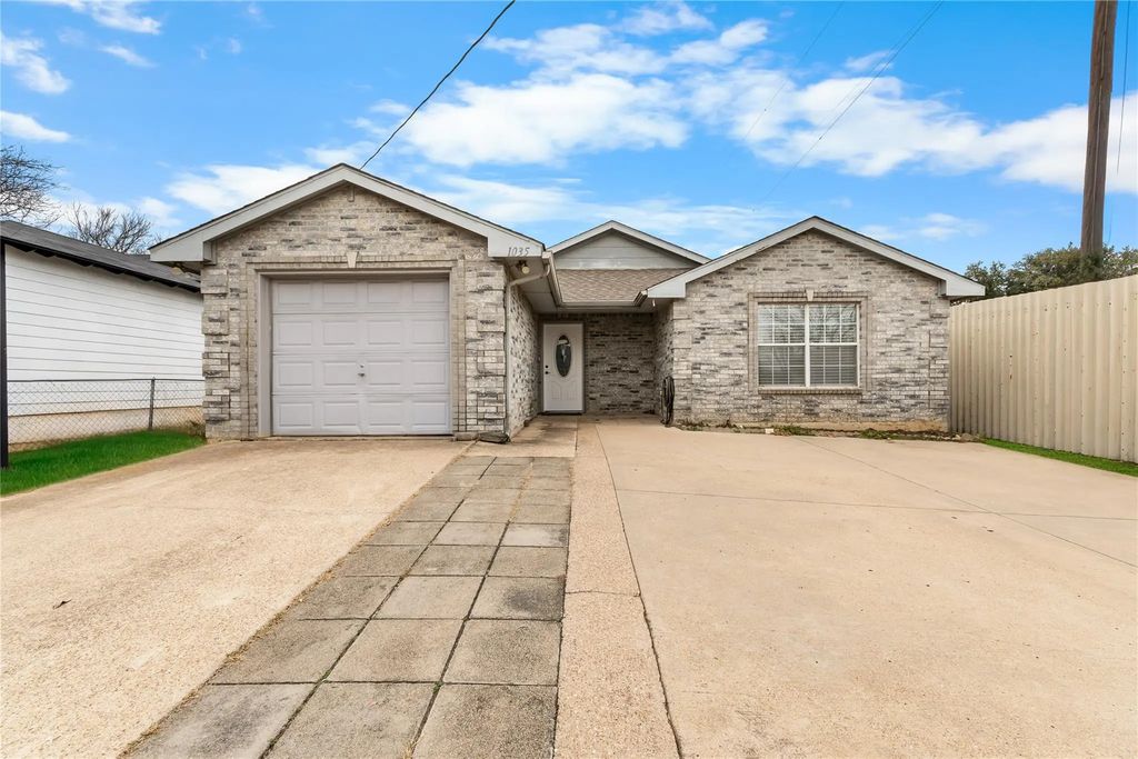 1035 N Ravinia Drive, Dallas