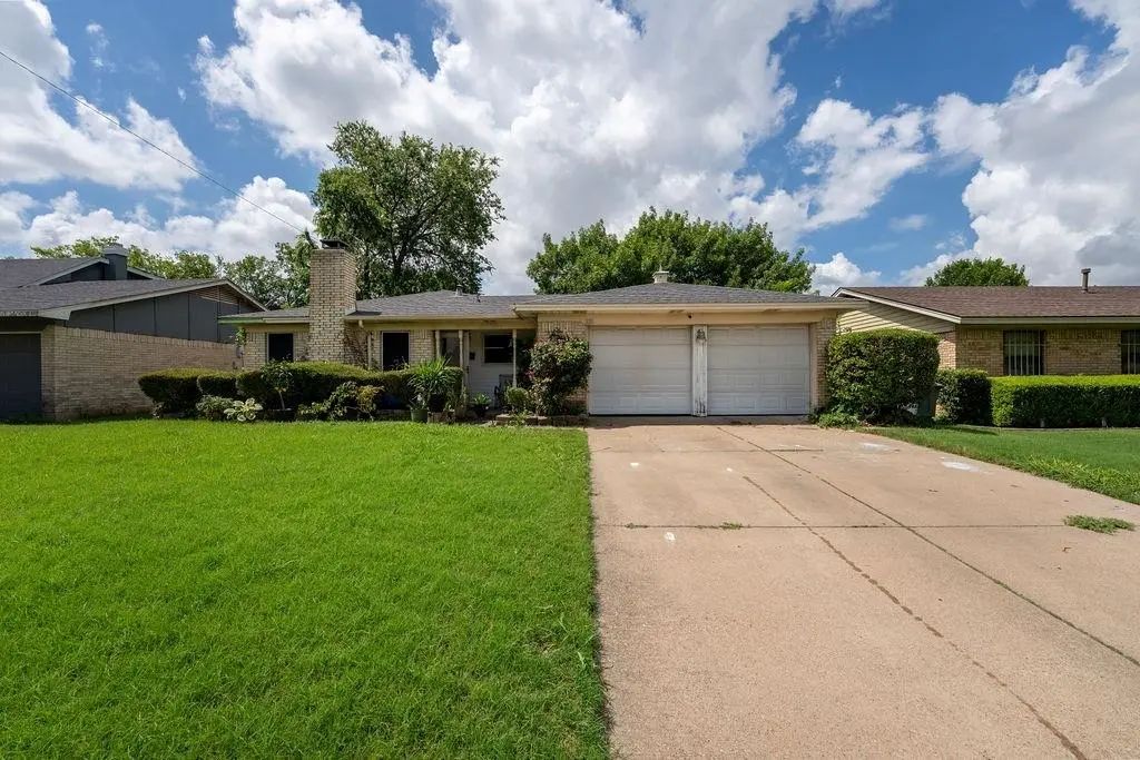 226 Bettyrae Way, Dallas