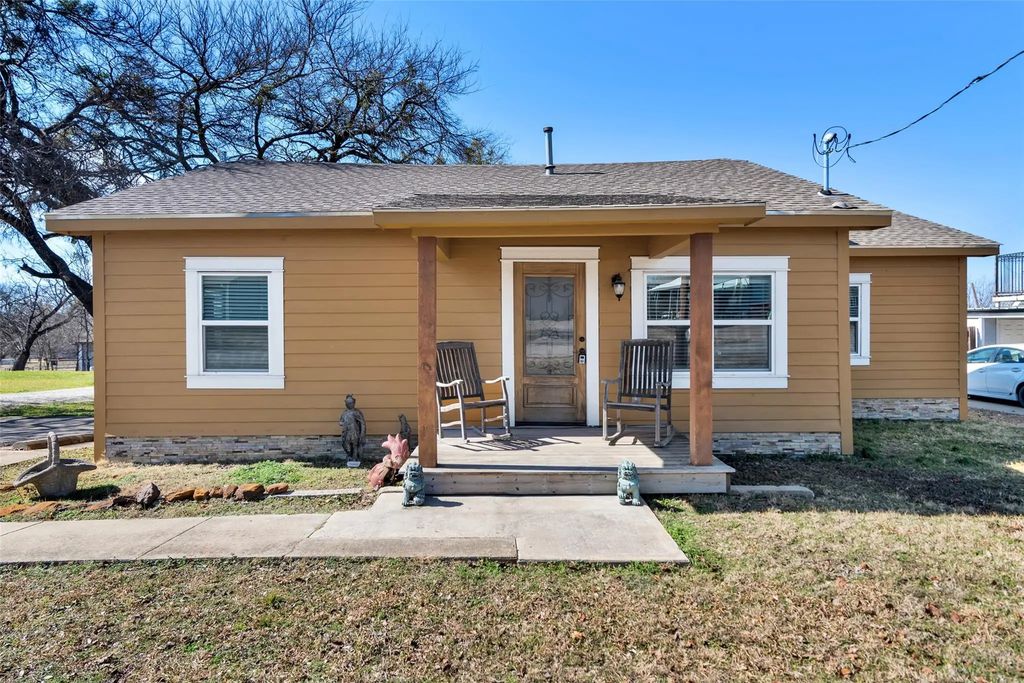 305 N Church Street, Blue Ridge
